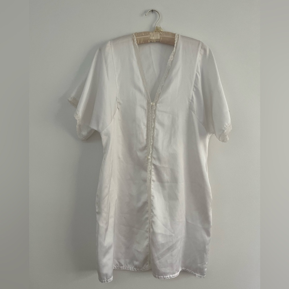 Vintage Lace Trim Negligee